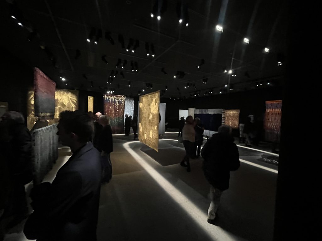 Olga de Amaral at Fondation Cartier 