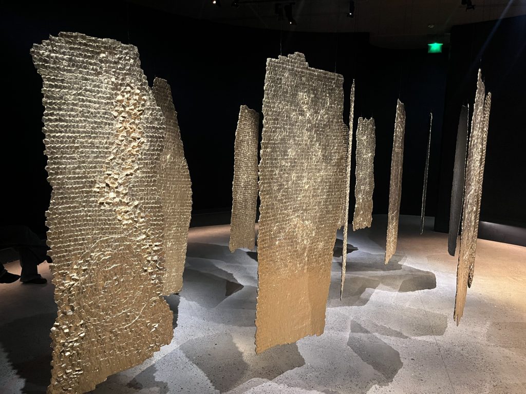 “Estelas” series by Olga de Amaral at Fondation Cartier 